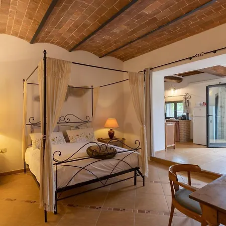 Casale Rosmarino بيت ضيافة سوفيريتو